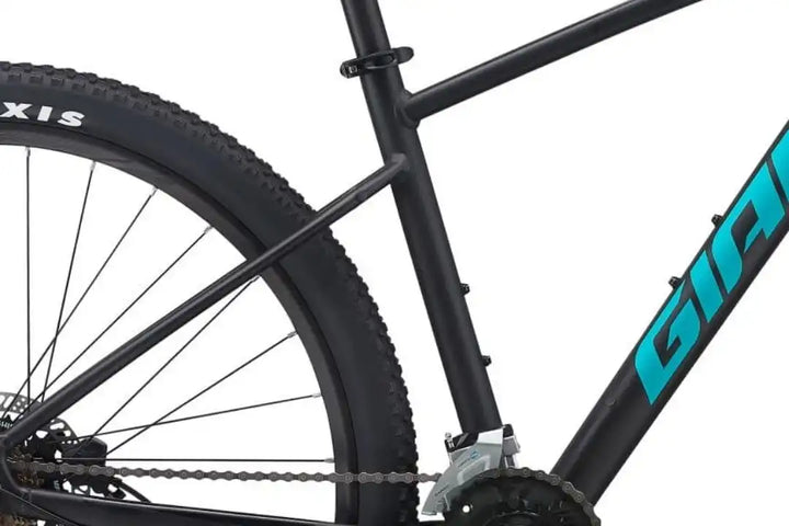 Giant 2022 Talon 3 27.5 mountain bike black chrome s/15.4" 28GOODS