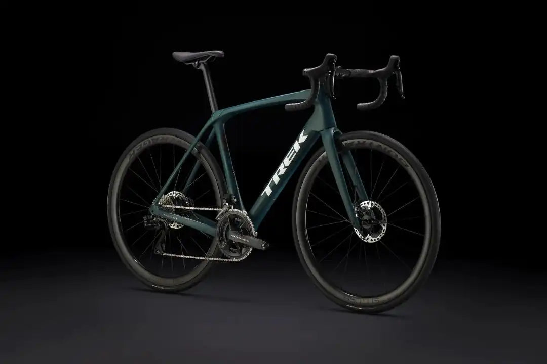 TREK 2023 DOMANE SLR 9 GEN 4 disc brake road bike-METALLIC RED SMOKE TO BLUE SMOKE FADE 28GOODS