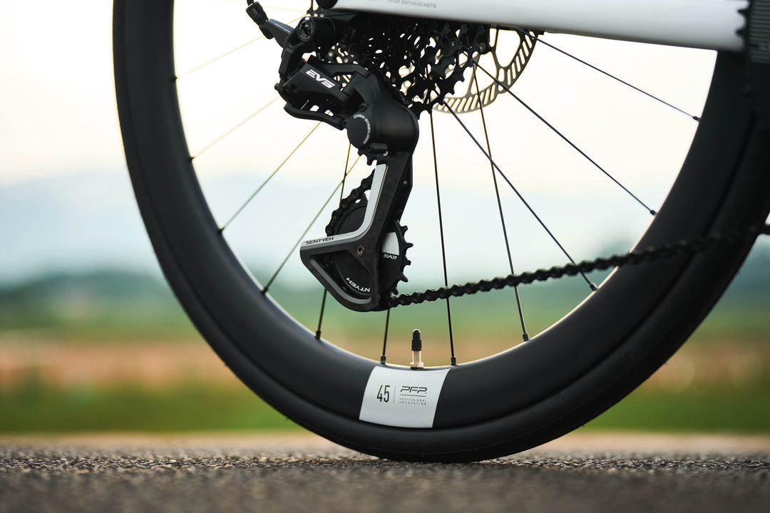 VOOK V8 Carbon Fiber Road Bike (6.9kg)