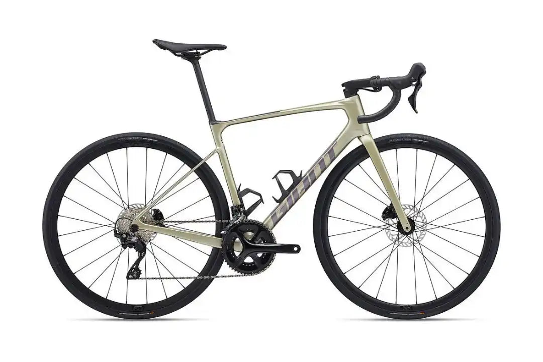 Giant 2024 DEFY ADVANCED 2 28GOODS