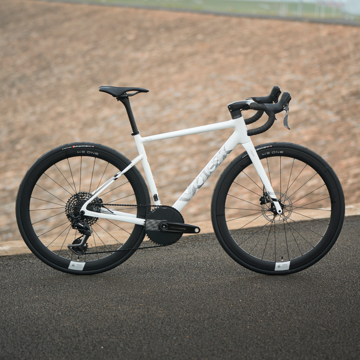 VOOK V8 Carbon Fiber Road Bike (6.9kg)
