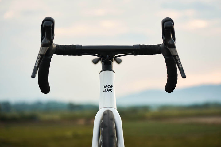 VOOK V8 Carbon Fiber Road Bike (6.9kg)