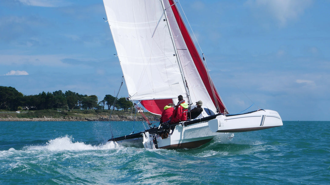 ASTUS Sailing Trimaran Boat 22.5 28GOODS