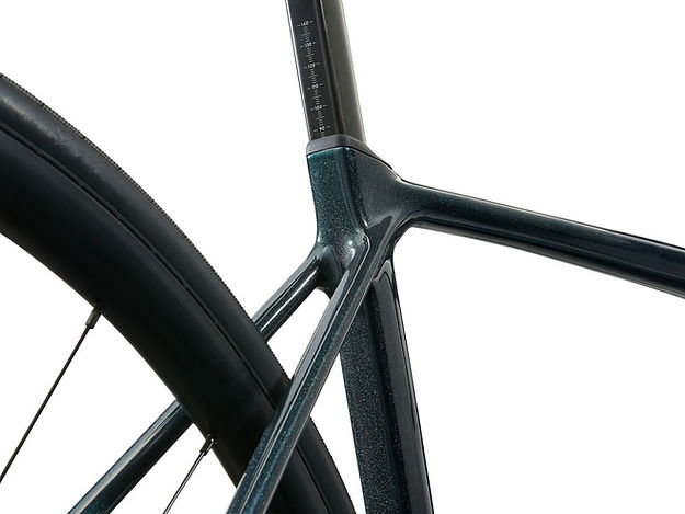 2025 GIANT TCR ADVANCED 1 KOM ROAD BIKE 28GOODS