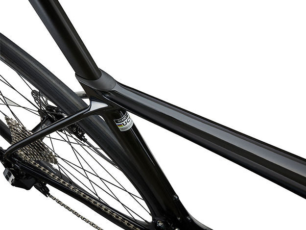 2025 GIANT TCR ADVANCED 2 KOM ROAD BIKE 28GOODS