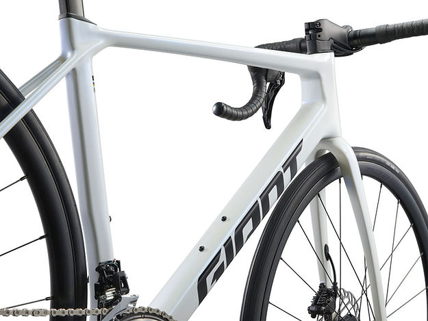 2025 GIANT TCR ADVANCED 2 KOM ROAD BIKE 28GOODS
