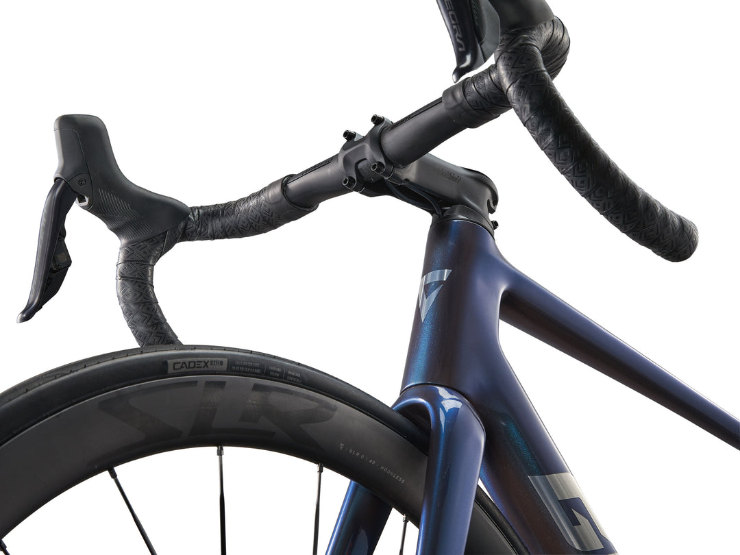 2025 GIANT TCR ADVANCED PRO 0 KOM ROAD BIKE