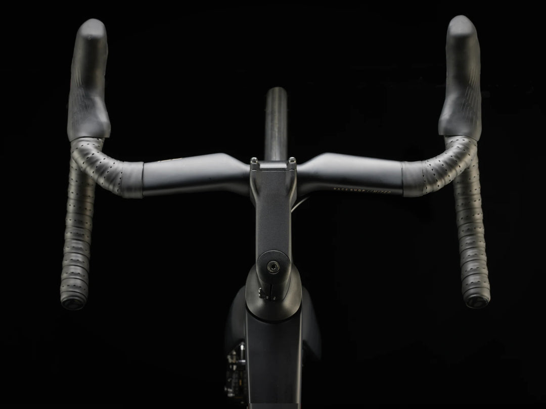 TREK 2024 MADONE SL 6 GEN 7 ROAD BIKE-Matte Carbon Smoke 28GOODS