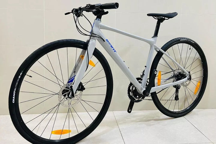 2022 GIANT FASTROAD SL 2 Hybrid Bike Road Bike 28GOODS